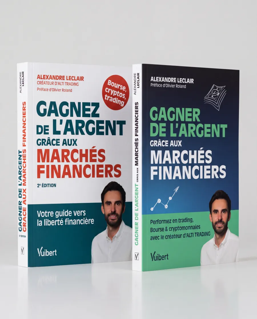 La 2e édition du livre, à gauche, à côté de la 1re édition